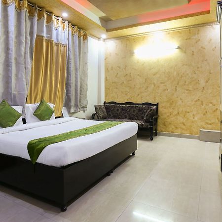 Treebo Trip Sswag 18 Expressway Hotel Noida Exterior foto